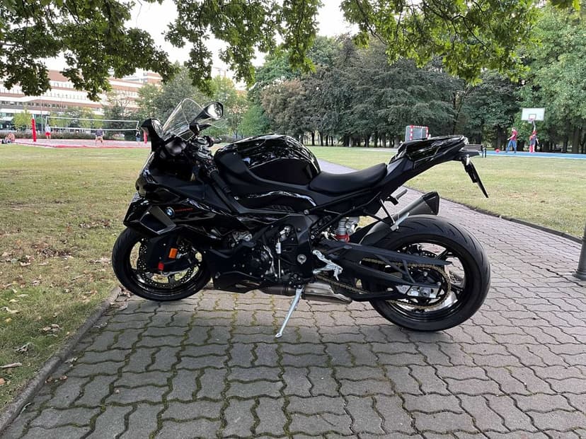BMW S1000RR polski salon
