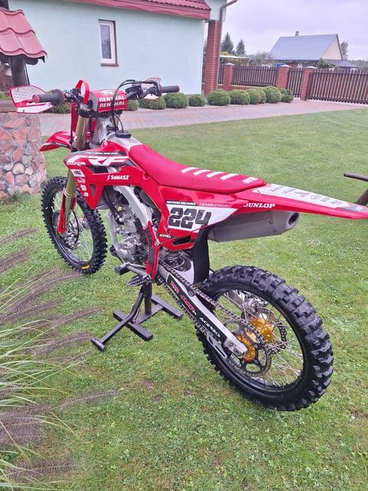 Honda CRF 250R .