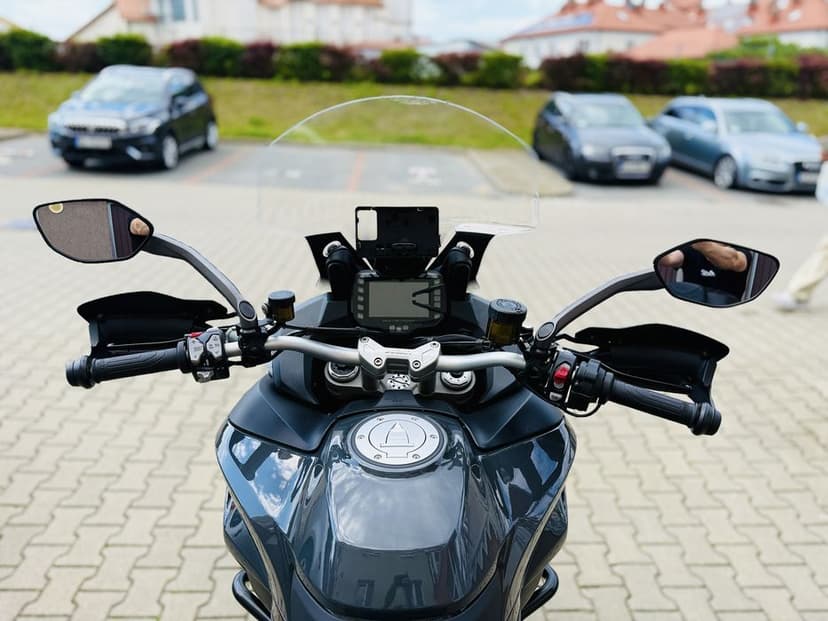 Ducati multistrada v2s obniżona idealna