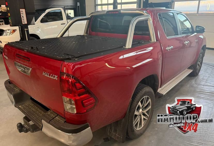 Pokrywa zabudowa Paki z Orurowaniem - TOYOTA HILUX 2015+  4x4 Pick-up