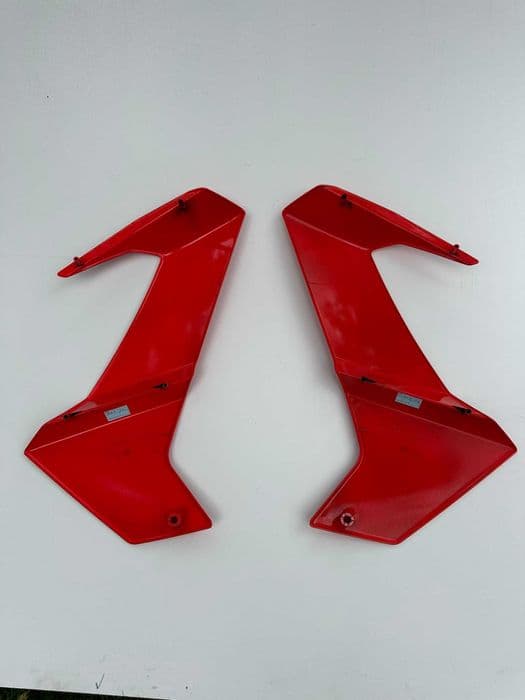 Aprilia RS 660 owiewka bok NOWA RS660 oryginał 2020 + Kolor