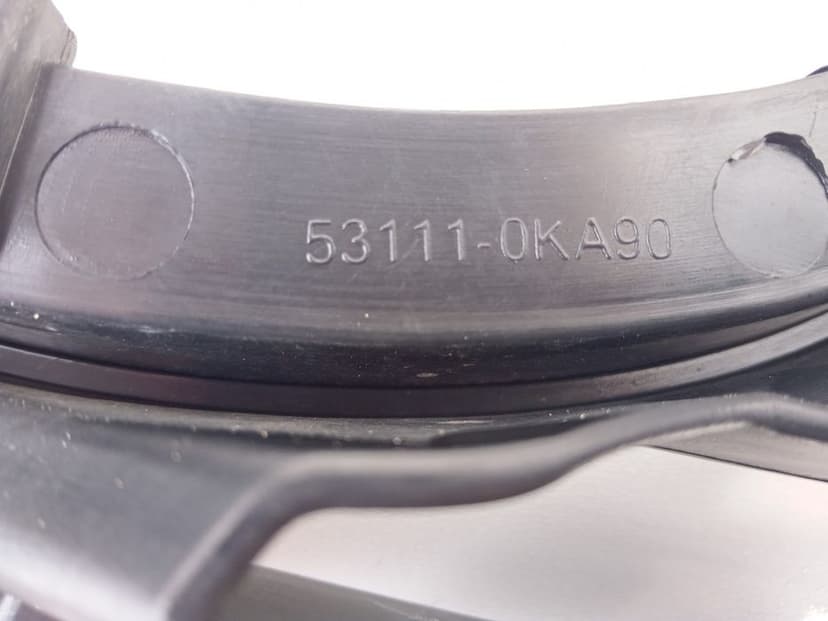 GRILL ATRAPA CHŁODNICY TOYOTA HILUX VIII 15-20