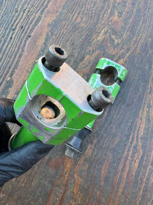 mocowanie kierownicy uchwyt podwyzszan kawasaki kx kxf 125 / 250 / 450