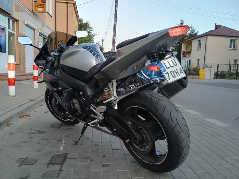 Yamaha R1 RN09 sportowy NOWA CENA