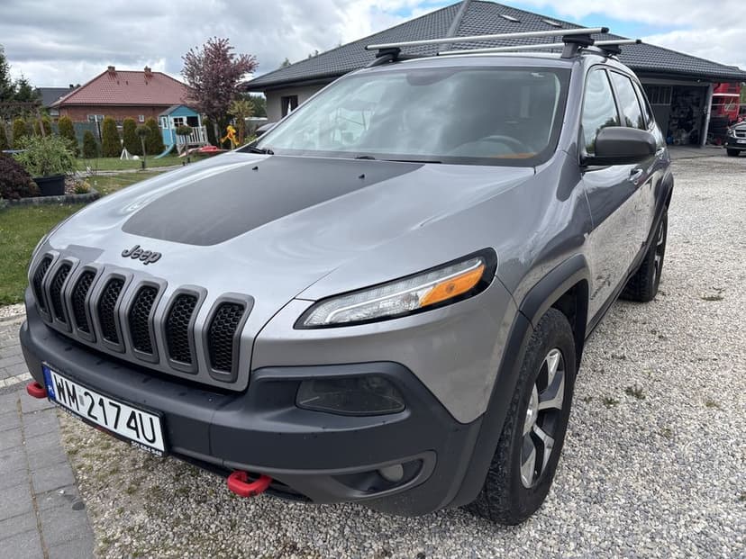 Jeep Cherokee Trail Hawk - 3.2 - 4x4 - bezwypadkowy- Fv23 %