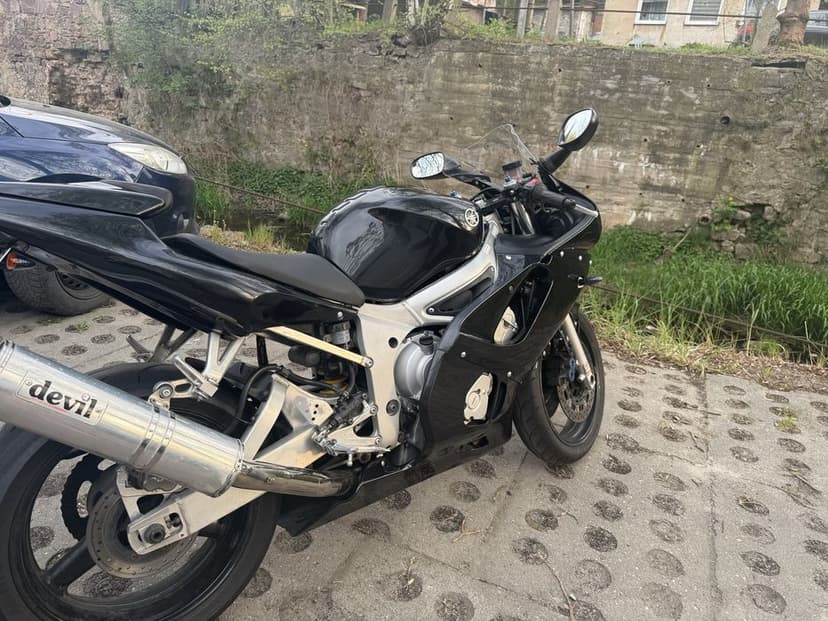 Sprzedam Yamahe R6 mozliwa zamina na ktm duke 390/125 z moja doplata