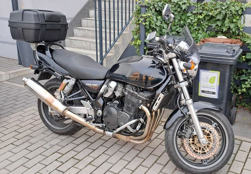 Suzuki gsx750 inazuma caly oryginalny 2001