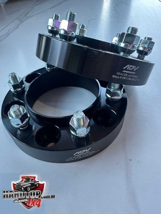 DYSTANS KOŁA 30mm 6×139,7 / 106.1/ M12x1,5 Toyota Hilux LC120