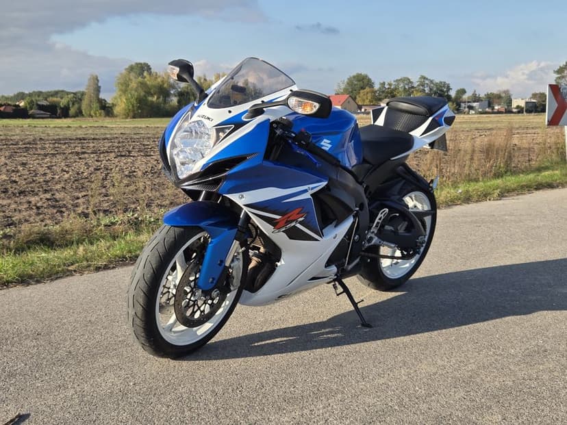 Suzuki gsxr 600 l1 2011