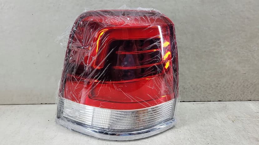 Toyota Land Cruiser V8 Lift J200 reflektor lampa lewa prawa tylna tył