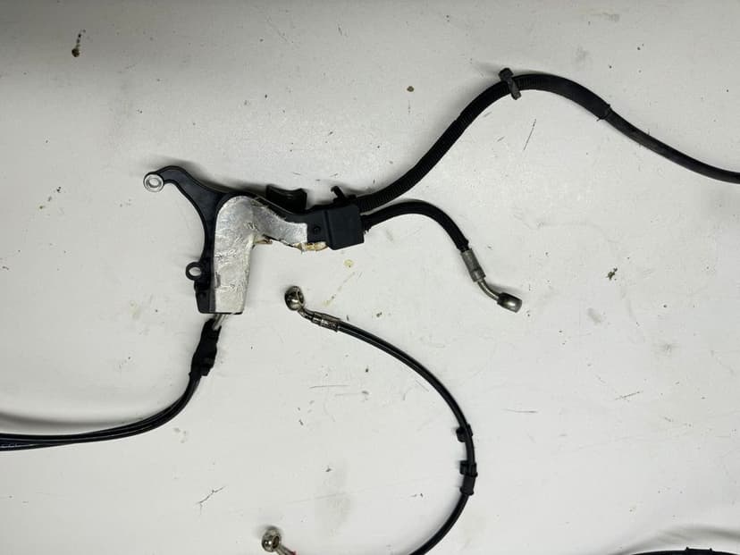 Ducati Monster 821 Przewody Hamulcowe Przód Tył Komplet