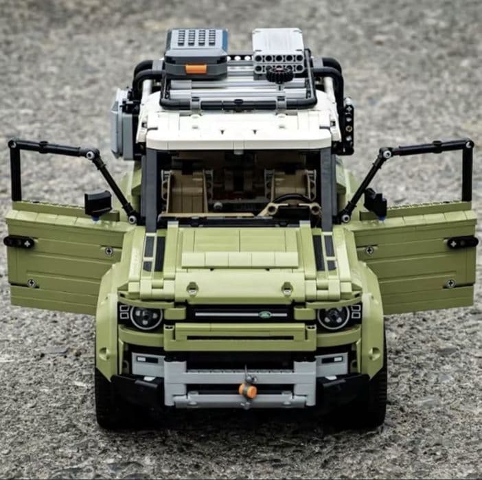 DEFENDER Land Rover / 2573 elementow / klocki technic / samochod