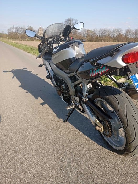 Sprzedam Kawasaki ZX6R