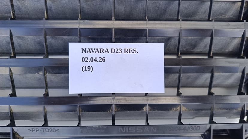 KRATKA WENTYLACYJNA KABINY NISSAN NAVARA D23 NP300 768044JG0D