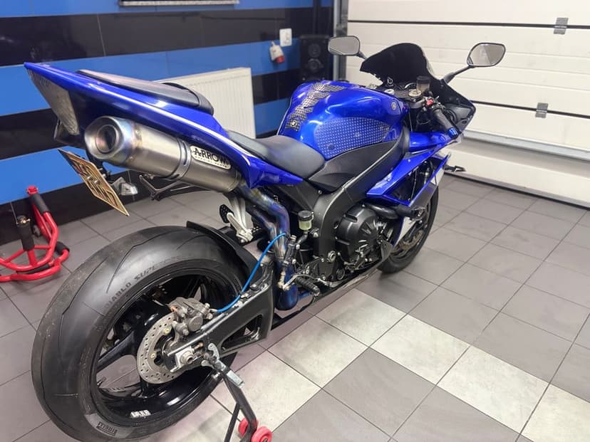 Yamha R1 RN 19 2007rok