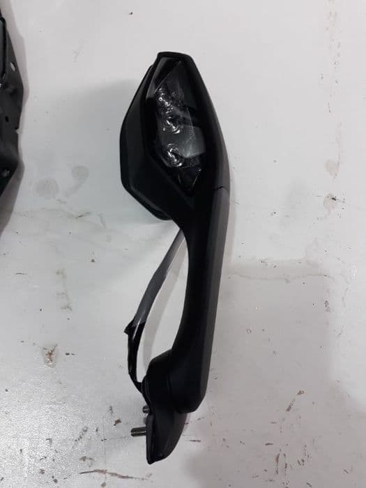 yamaha r1 rn32 zbiornik paliwa ogon owiewka lusterko siedzenie