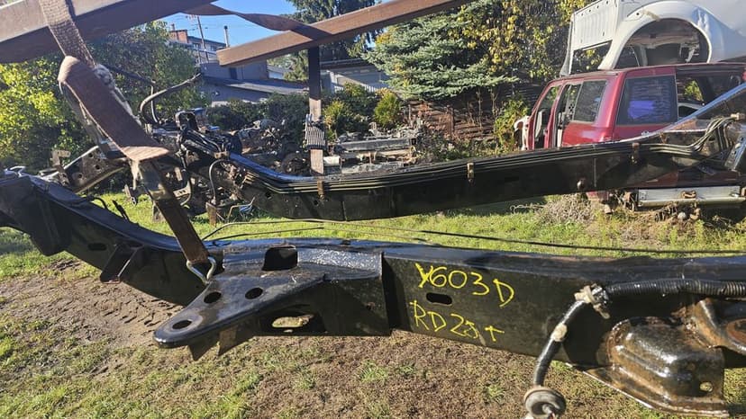 Nissan Patrol y60 3d rama