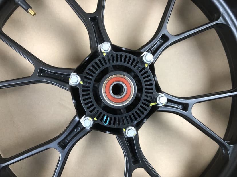 Aprilia Tuono 125 Felgi Felga Przód Tył + Tarcza Hamulcowa