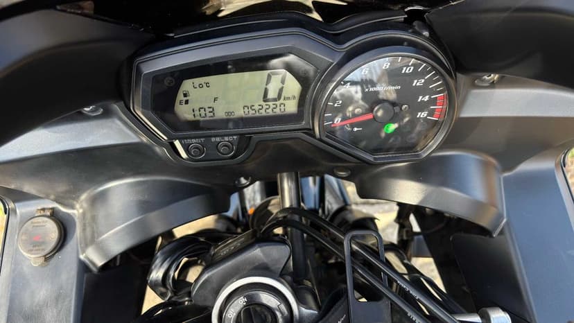 Yamaha FZ6 S2 - salon Polska