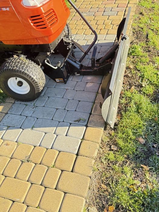 Kosiarka traktorek Husqvarna ,Yard Pro,pompa oleju 16km 2 cylindry