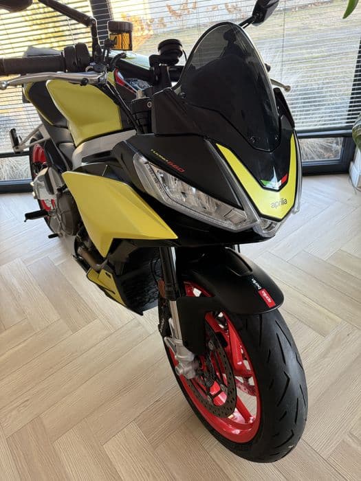 Aprilia tuono 660 rs