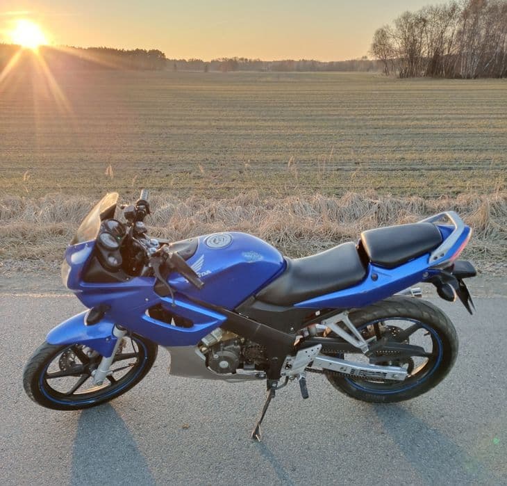 Honda CBR 125 R  2004r