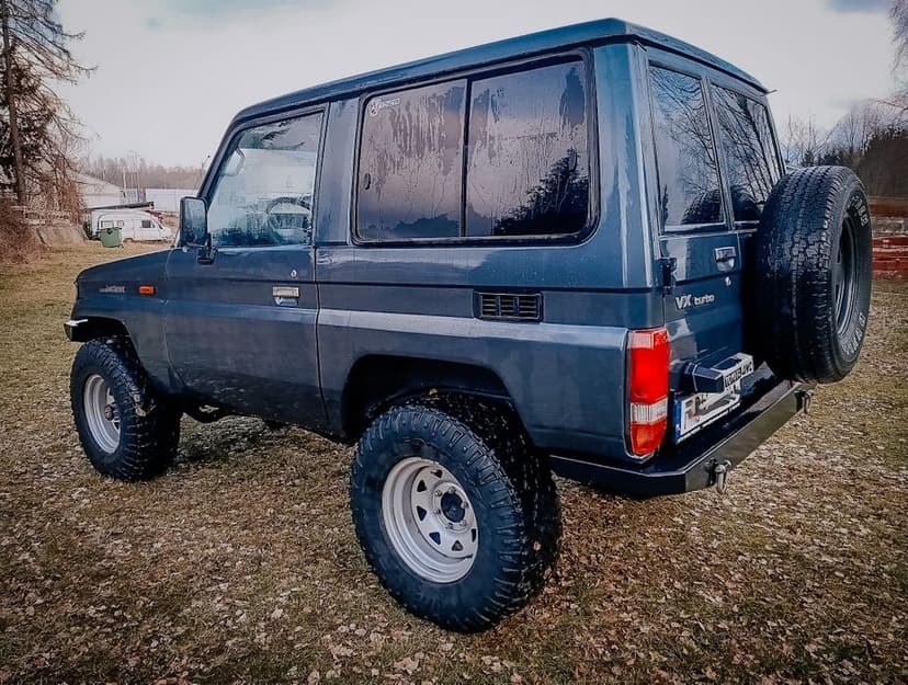 Toyota Land Cruiser lj70