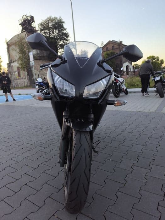 Honda cbr 300/125