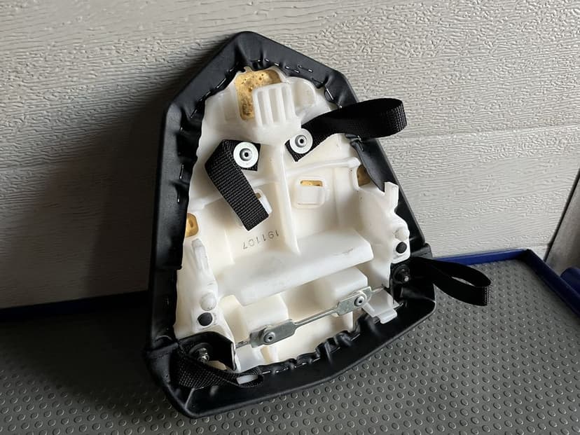 Kanapa pasazera fotel siedzenie yamaha r1 rn32
