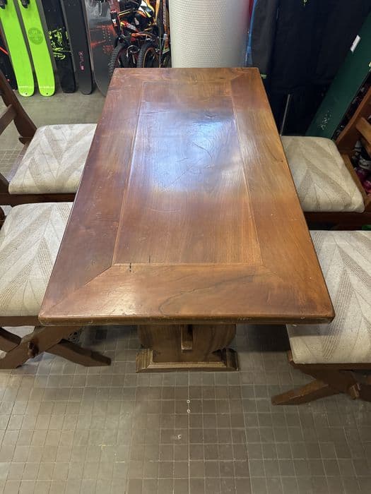 Zestaw stół + 4 krzesła