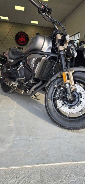 Motocykl Cruiser CHOPPER QJMOTOR SRV 700 Nowy Rocznik 2026,