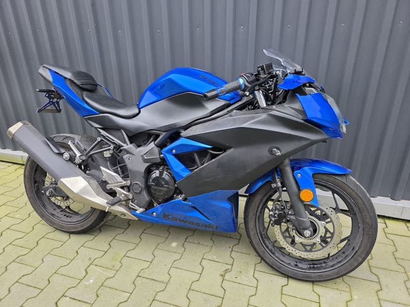 Kawasaki NINJA 125#2020#Delikatnie uszkodzony#z Niemiec#Zimowa okazja