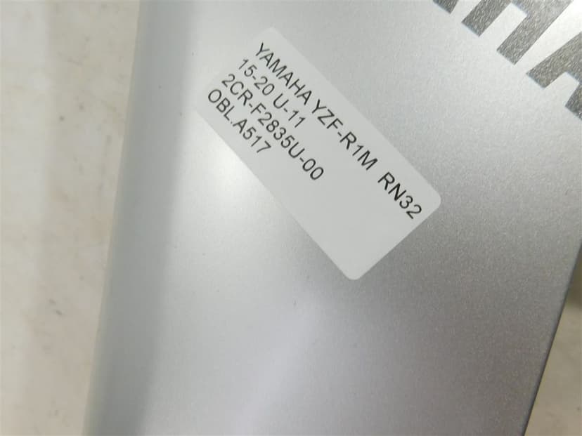OWIEWKA BOK BOCZNA LEWA YAMAHA YZF-R1M RN32 15-20 U-11 2CR-F2835U-00