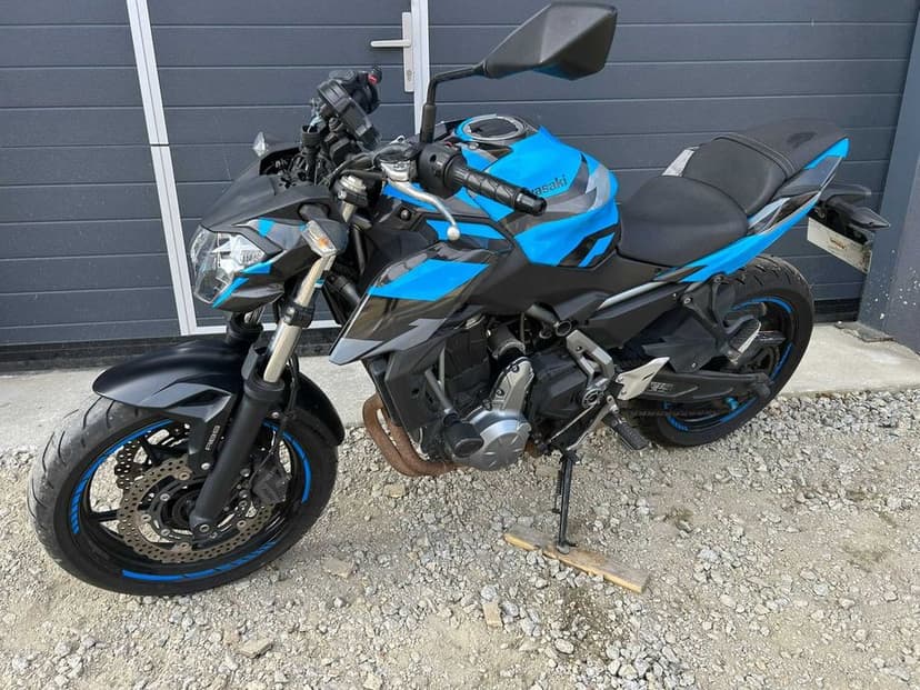 Kawasaki z 650 17 rok