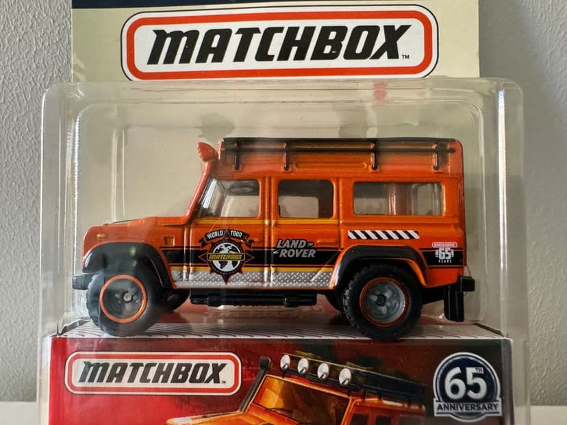 Matchbox Globe Travel LAND ROVER DEFENDER 110 unikat