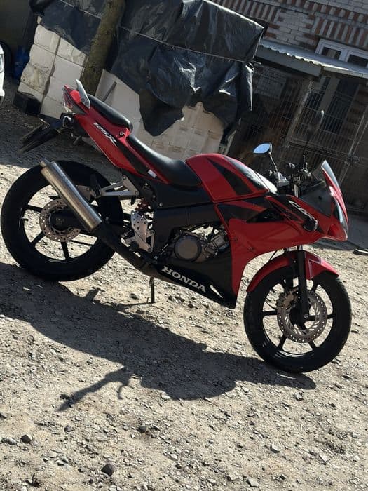 Honda CBR 125R.