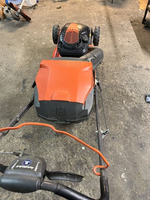 Kosiarka husqvarna lc348v