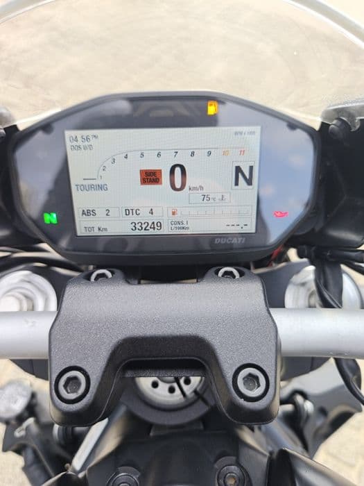 Ducati monster 821 A2