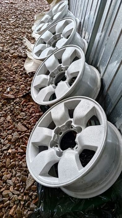 Felgi aluminiowe 6x 139.7 15" 7j Toyota Hilux Patrol Pajero Land Cruiser