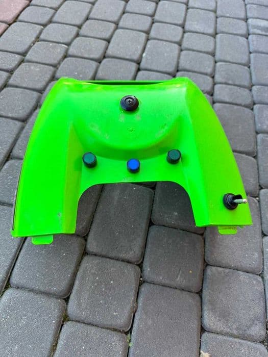 pokrywa filtra powietrza plastik airboxa kawasaki KFX 700 r 04-11