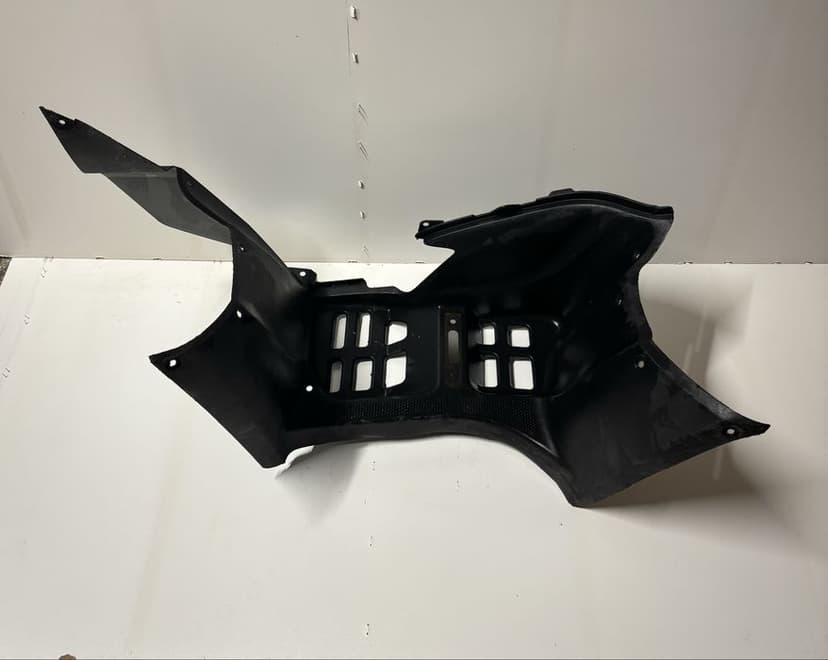 Honda TRX 420 2010 lewa stopka podnóżek podłoga osłona nóg, oryginal