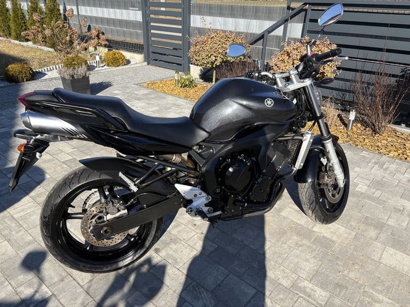 Yamaha fz6 black series 2005r