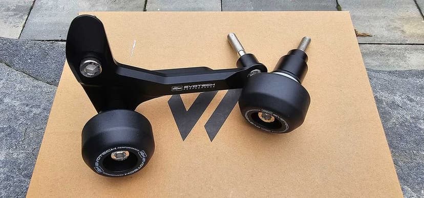 Crashpady osłony silnika BMW S1000RR 2023-26 Evotech Performance