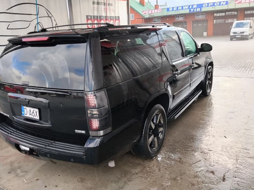 Chevrolet  suburban 2007 r 5.3 Benz hak klima 7 os zamiana