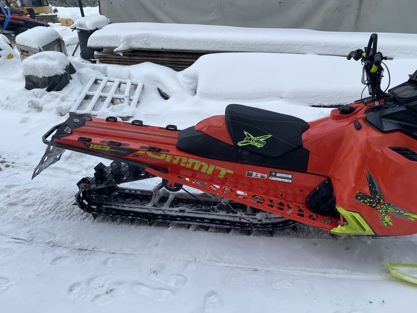 Ski doo summit 800r 2016