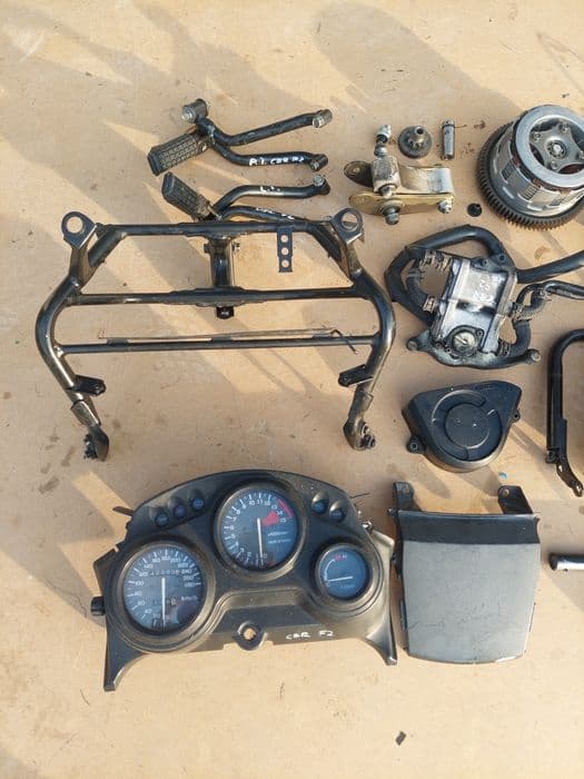 Honda cbr 600 f2 licznik stelaż rozrusznik zacisk sprzęgło kierownica