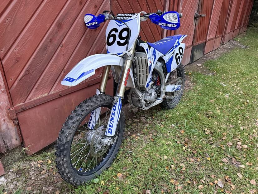 Yamaha YZF 250 F z 2009 roku