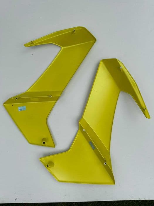 Aprilia RS 660 owiewka bok NOWA RS660 oryginał 2020 + Kolor