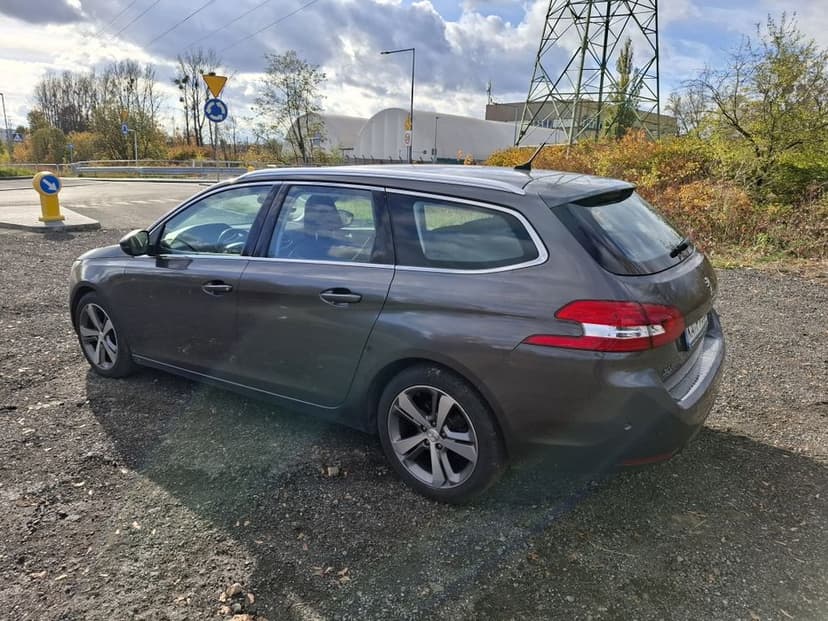 308 Idealny 131km 2016r full led kamera klimatronik tempomat 6 bieg