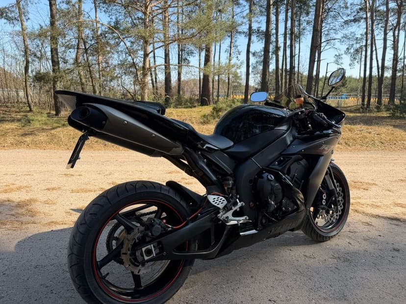 Sprzedam Yamaha R1 RN12